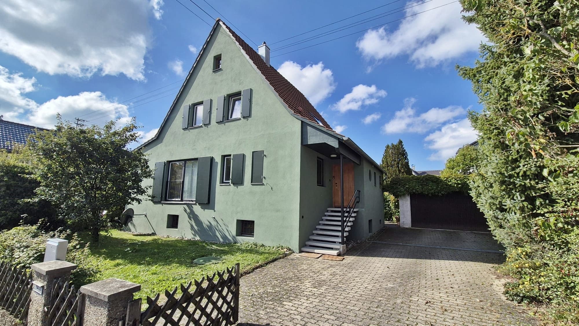 Ein stilvolles modernisiertes Zuhause!
Einfamilienhaus in Sindelfingen-Maichingen
